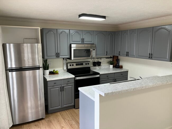 Foto del edificio - 7948 Thistlewood Ct