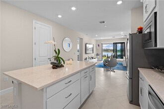 Building Photo - 6198 Revelry Ct