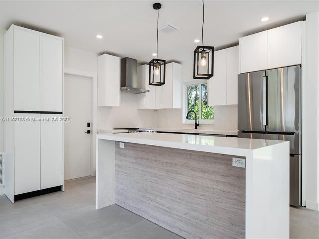 Foto del edificio - 5835 SW 100th Ter