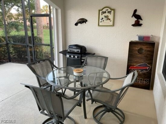 Foto del edificio - 10045 Colonial Country Club Blvd