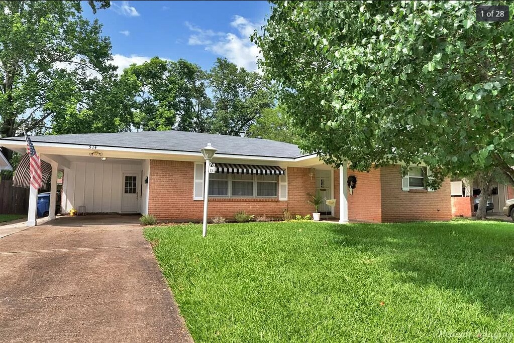 Primary Photo - 514 Mockingbird Ln