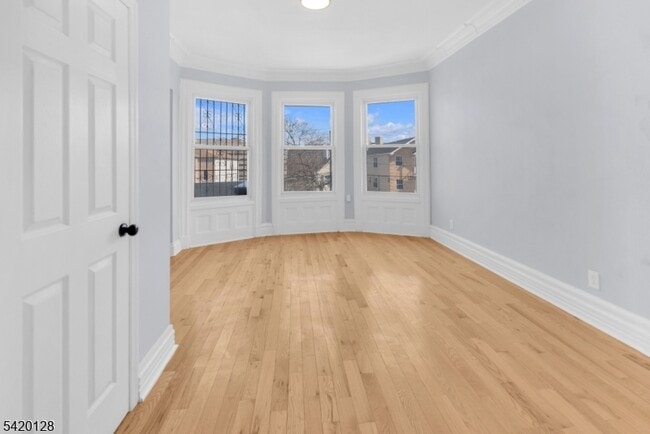 Foto del edificio - 157 Fairmount Ave