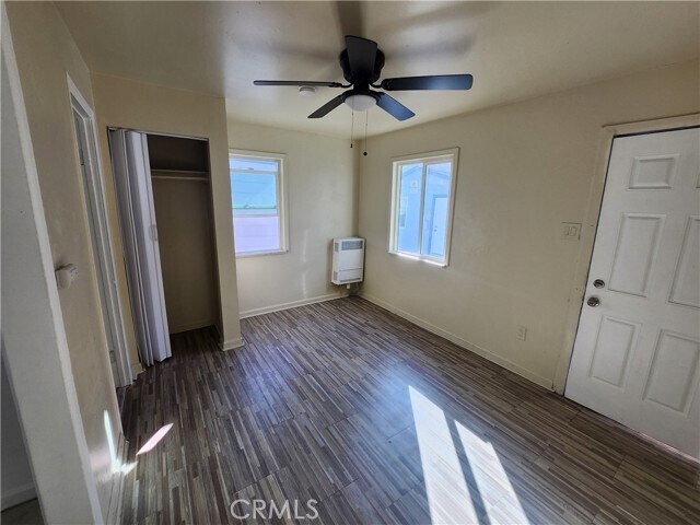 Foto del edificio - 3717 W Imperial Hwy