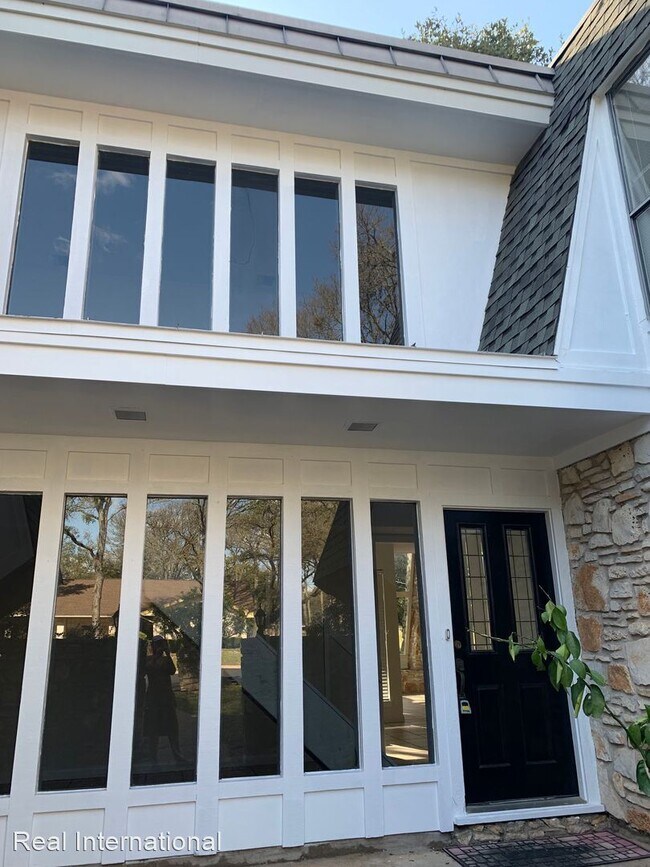 Building Photo - 4 br, 3.5 bath House - 9025 Balcones Club Dr