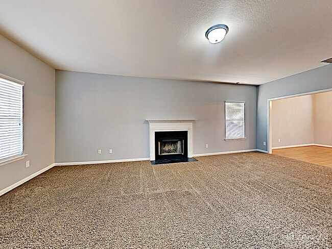 Building Photo - 214 Hunters Mill Dr