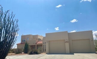 Building Photo - 1665 Vista Del Cerro