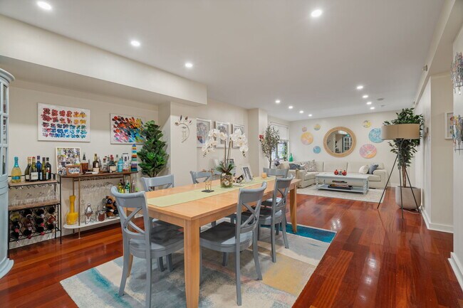 Foto del edificio - 225 S 18th St