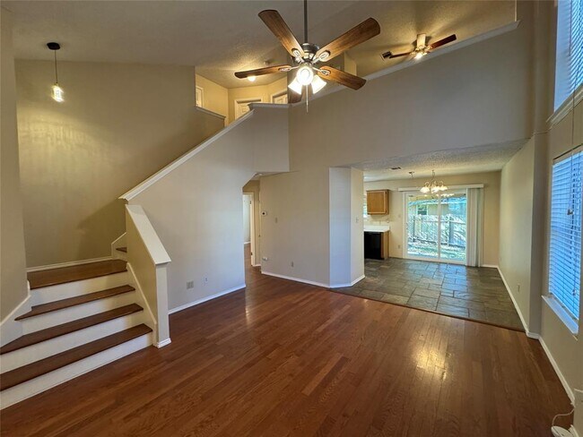 Building Photo - 713 Patchway Ln