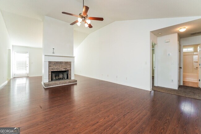 Foto del edificio - 3102 Delaware Loop
