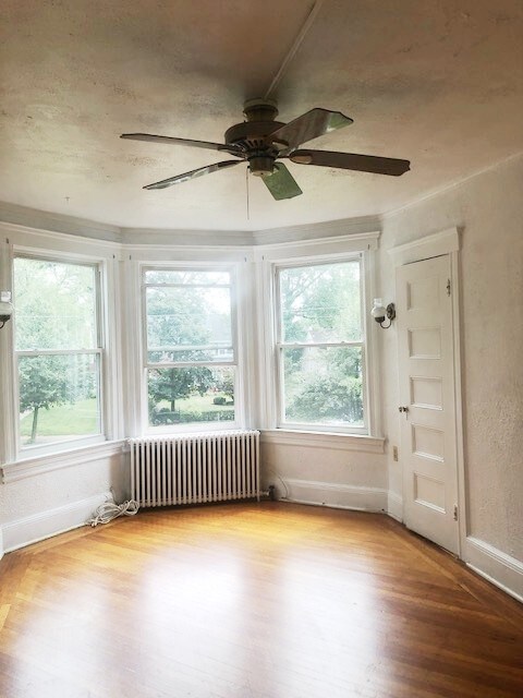 Primary Photo - 686 W 8th St