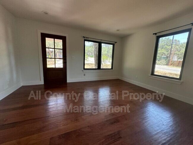 Foto del edificio - 3101 S Oak Dr