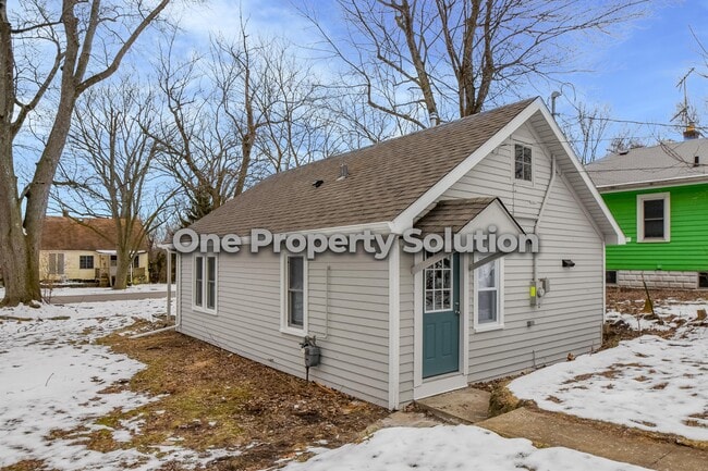 Building Photo - 4589 Hayes St