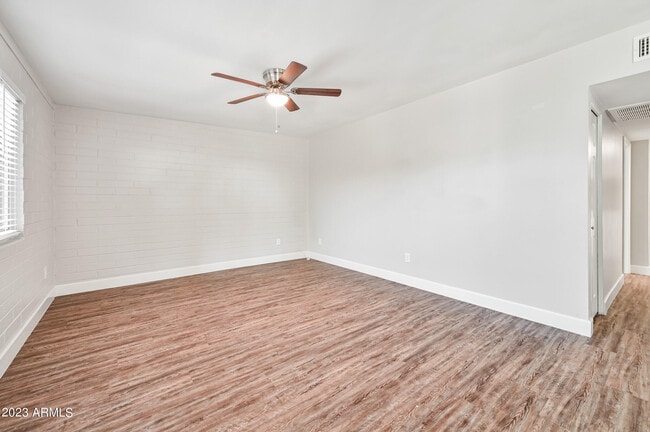 Building Photo - 1518 W Colter St