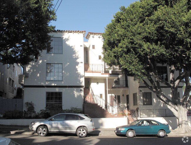 Building Photo - 15 Loma Ave
