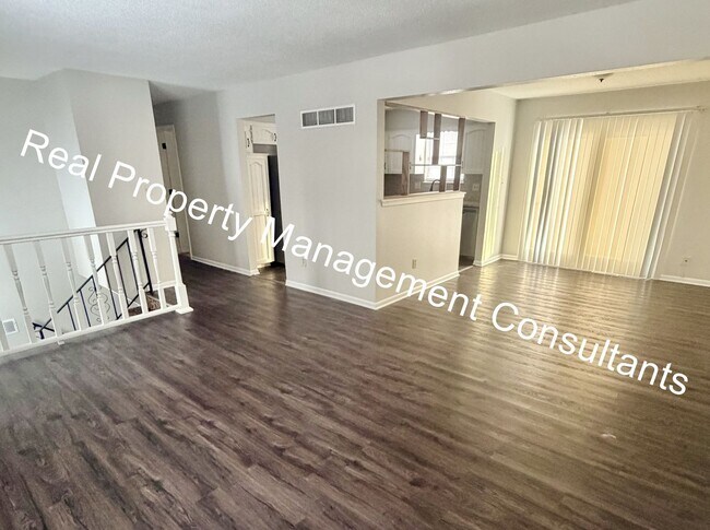 Foto del edificio - 1/2 Months Rent Credit on Split-Level 3 Bedroom Home