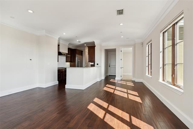 Building Photo - 501 Samuels Ave