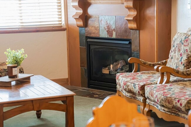 Foto del edificio - 840 Bigler Ln