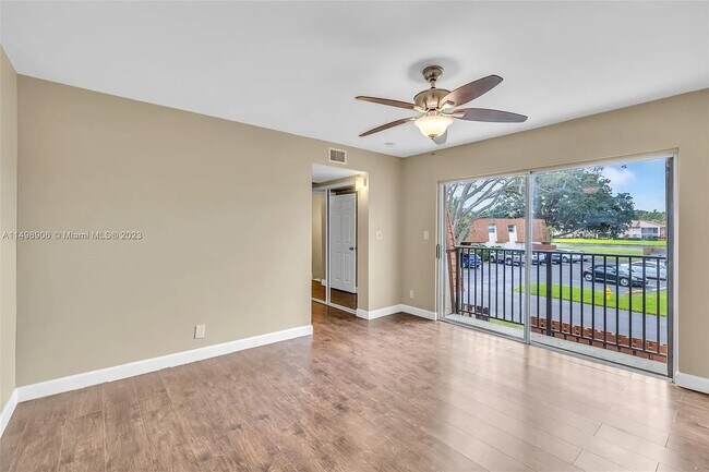 Building Photo - 9100 SW 22nd Ct