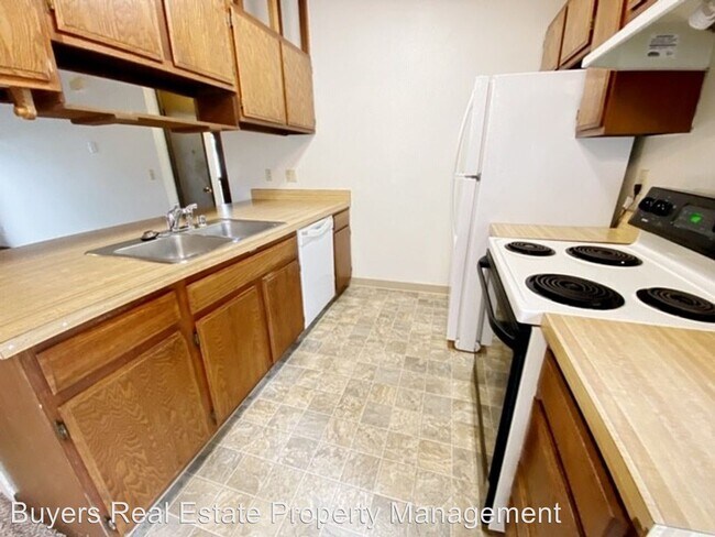 Building Photo - 8540 Golden St