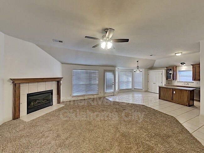 Foto del edificio - 1729 Fawn Valley Ln