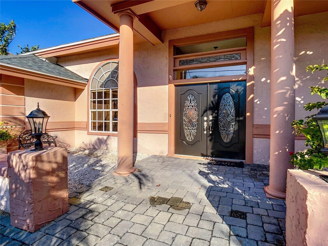 Primary Photo - 216 Ocean Dr