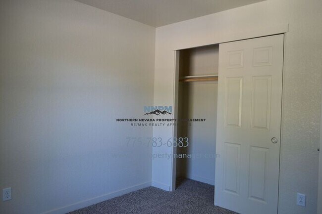 Building Photo - Brand New Apartment