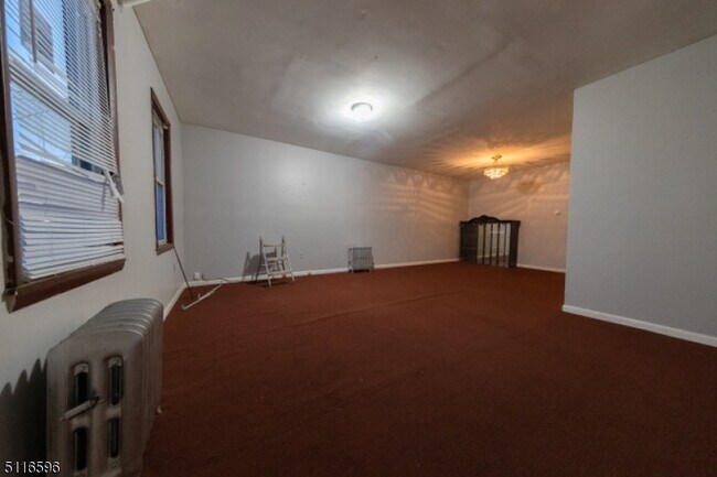 Building Photo - 985 Stuyvesant Ave