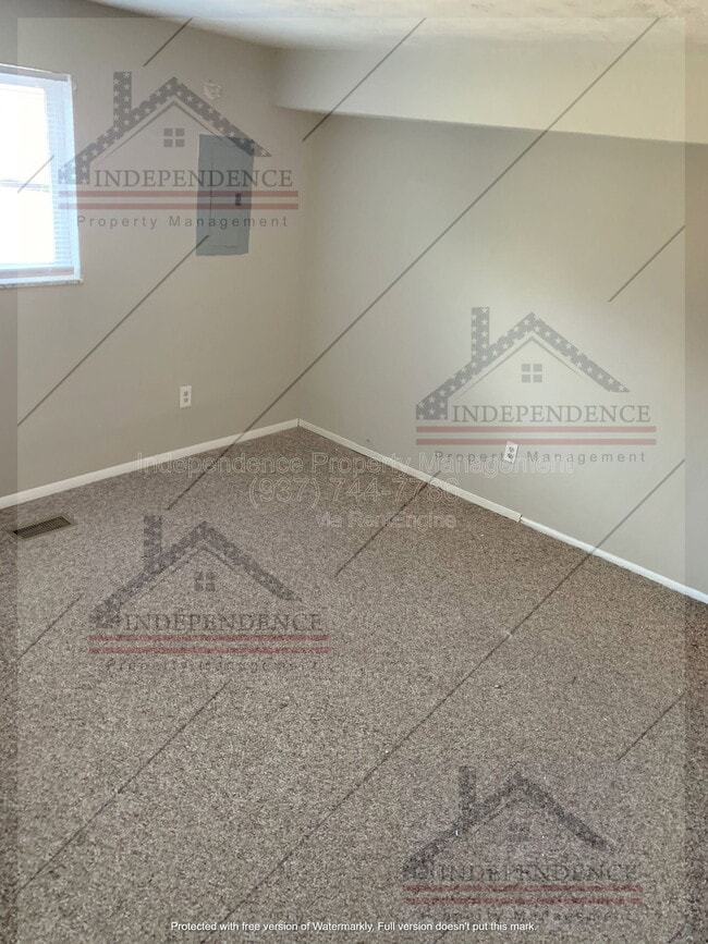 Building Photo - 470 Burman Ave