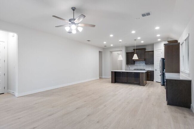 Foto del edificio - 626 Bay Breeze Dr