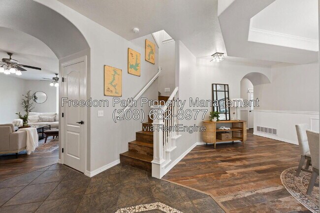 Foto del edificio - 3825 E English Point Rd