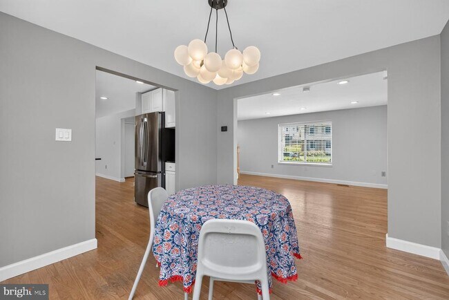 Foto del edificio - 4009 Shallow Brook Ln