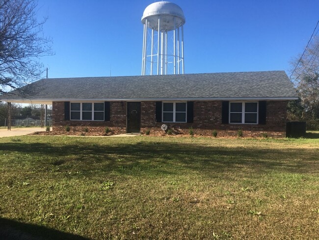 Building Photo - 3 bed 2 bath home