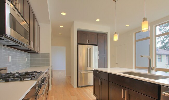 Foto del edificio - 12013 35th Ave NE