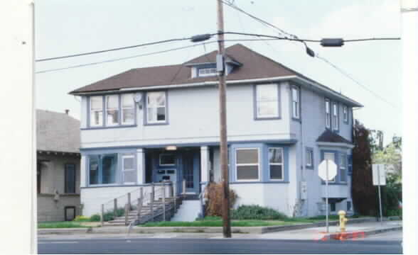 Building Photo - 547 E Julian St