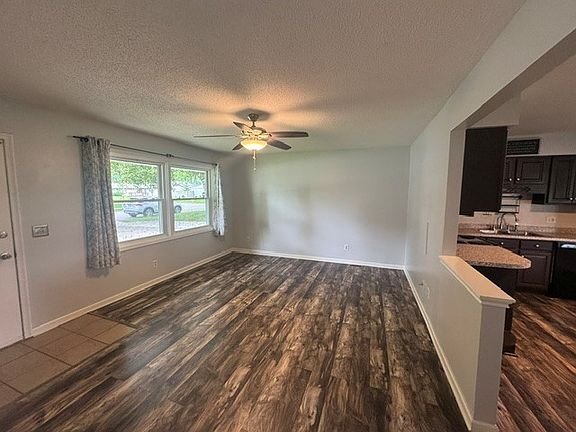 Foto del edificio - 636 Greenfield Dr