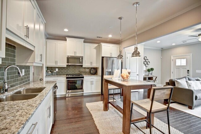 Foto del edificio - 914 Westmoreland Circle Northwest