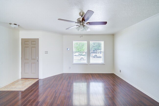 Building Photo - 4610 Stallion Cove
