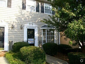 Building Photo - 2213 Stonecutter Dr