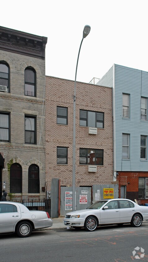 Foto del edificio - 460 Central Ave