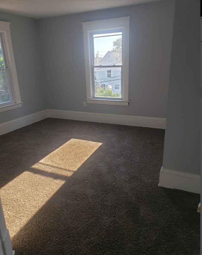 Primary Photo - Charming 4-Bedroom House in Prime Location