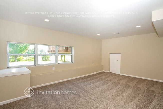 Foto del edificio - 484 Columbine Ln