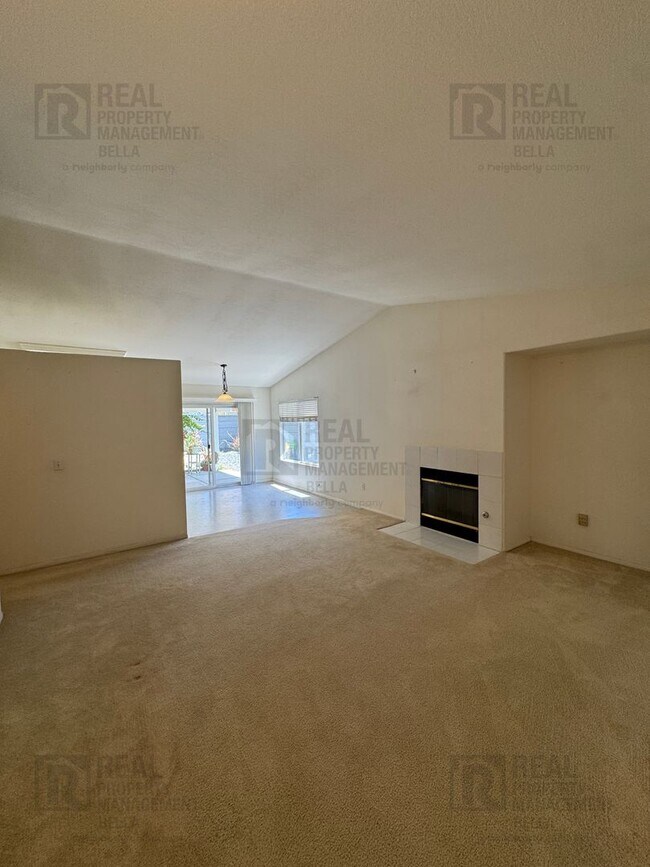 Foto del edificio - Charming 3 Bedroom, 2 Bathroom Home in Hemet