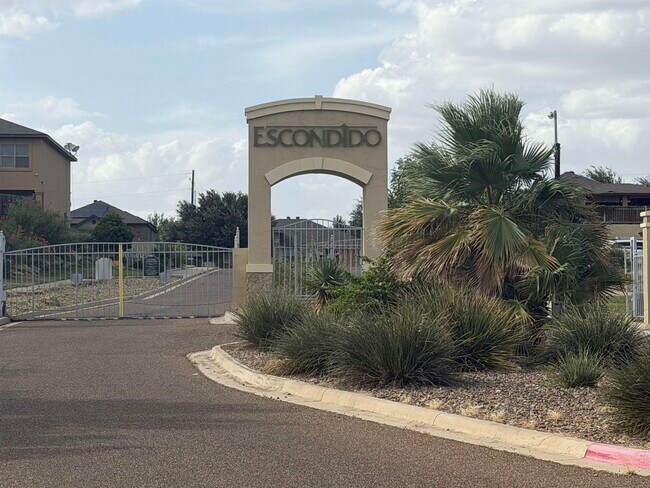 Foto del edificio - 5701 Montevista Dr