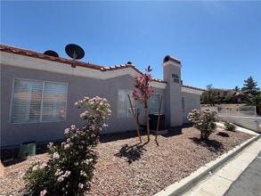 Building Photo - 1822 N Jones Blvd