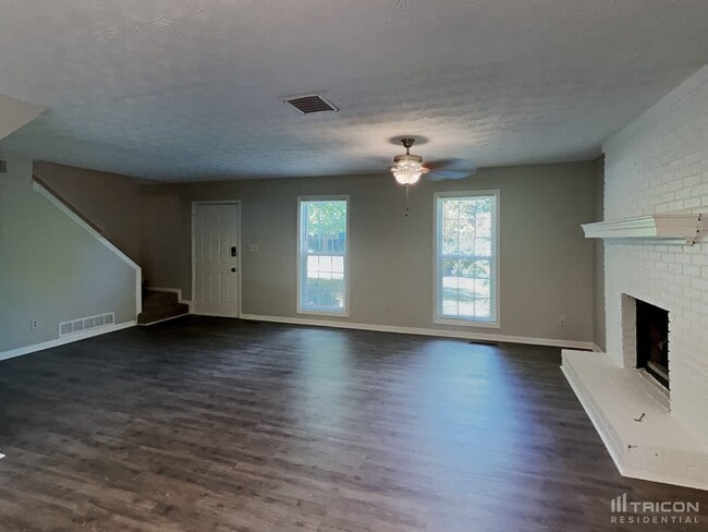Building Photo - 2671 Tucson Way