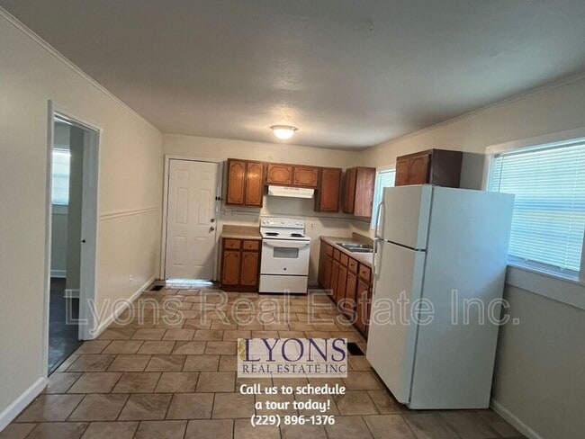 Foto del edificio - 615 E Brookwood Dr