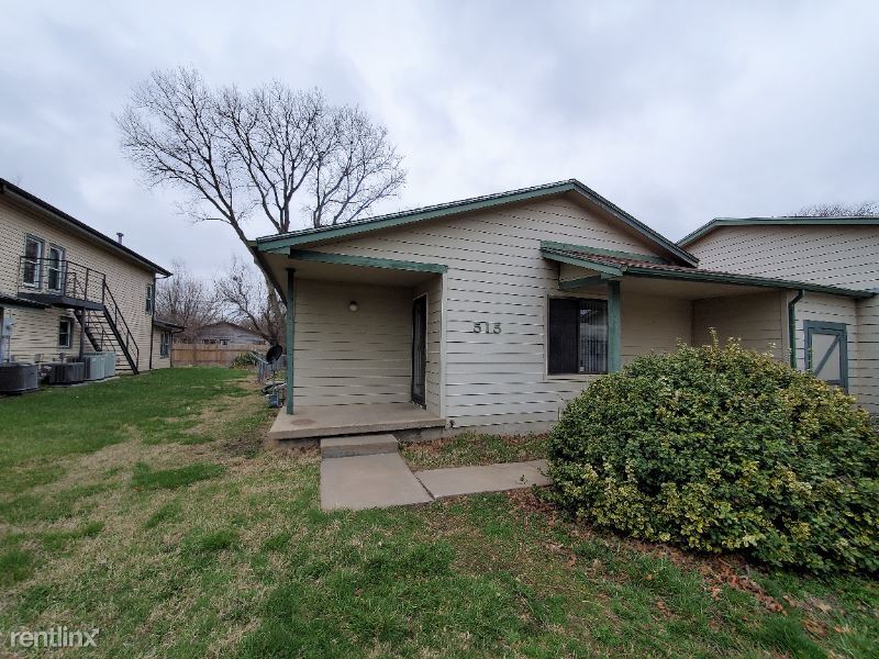 2 br, 1 bath Townhome 515 S. Mt. Carmel Townhome Rentals in Wichita