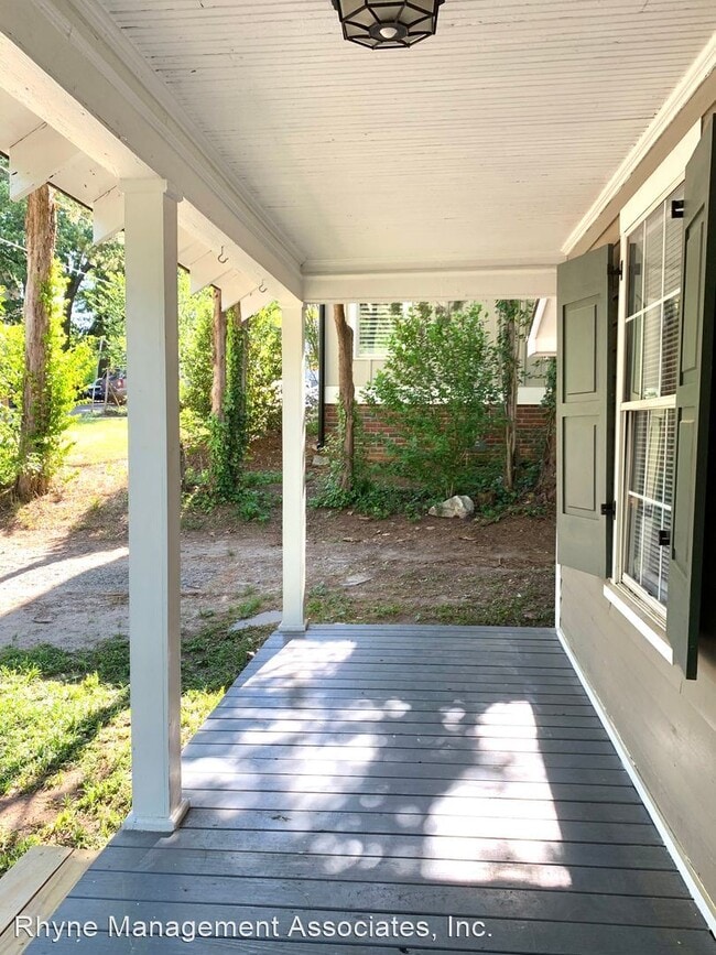 Building Photo - 3 br, 1 bath House - 2405 Kilgore Avenue