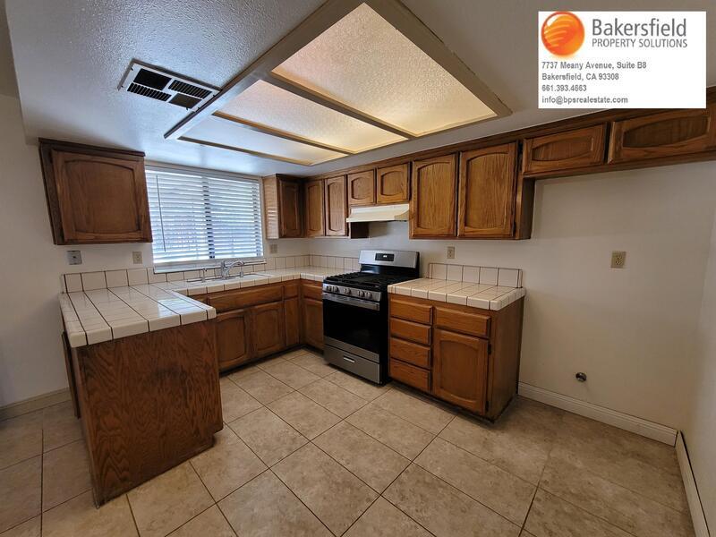 Foto del edificio - 904 Russell Ave