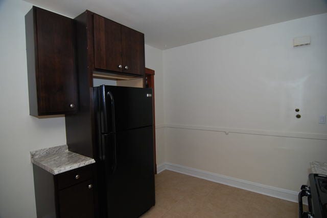 Building Photo - 3921 N Linder Ave